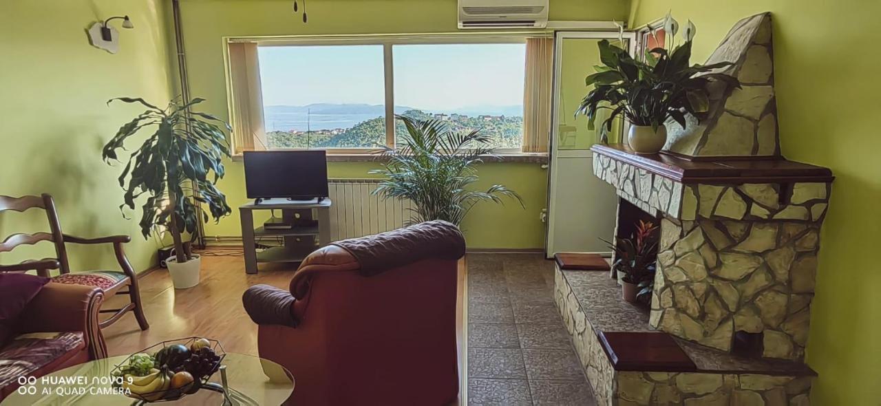 Villa Kuca Za Odmor Vista Mare à Marinici  Extérieur photo