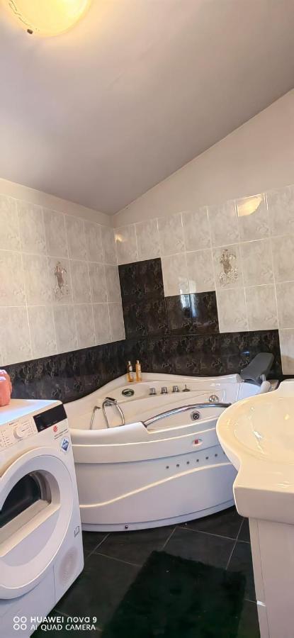 Villa Kuca Za Odmor Vista Mare à Marinici  Extérieur photo