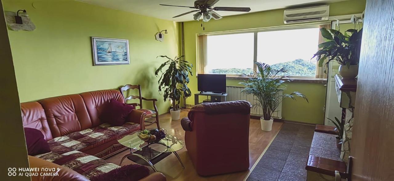 Villa Kuca Za Odmor Vista Mare à Marinici  Extérieur photo